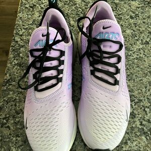 Purple nike 270